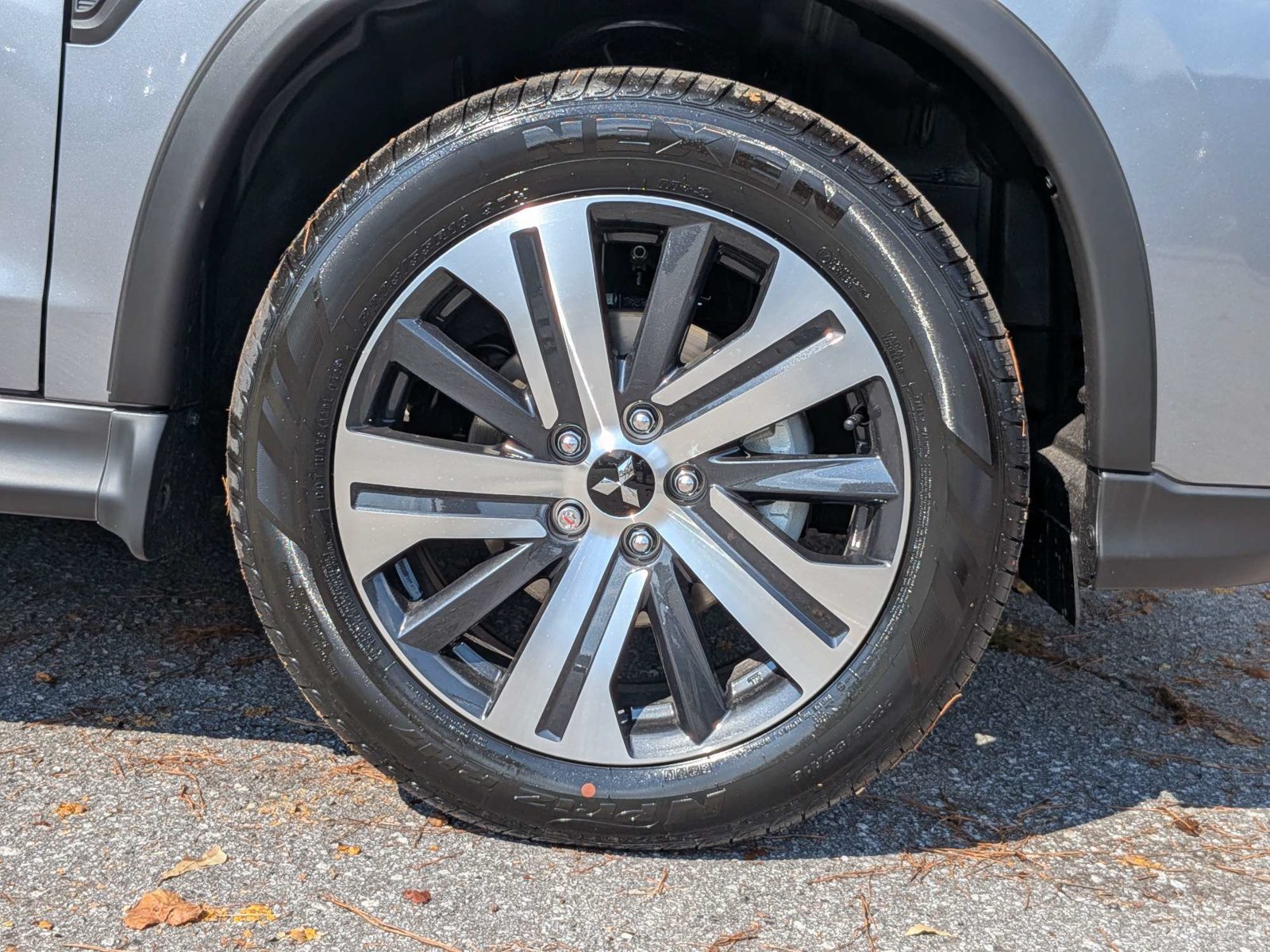 New 2027 Mitsubishi Outlander Sport ES FWD image 10