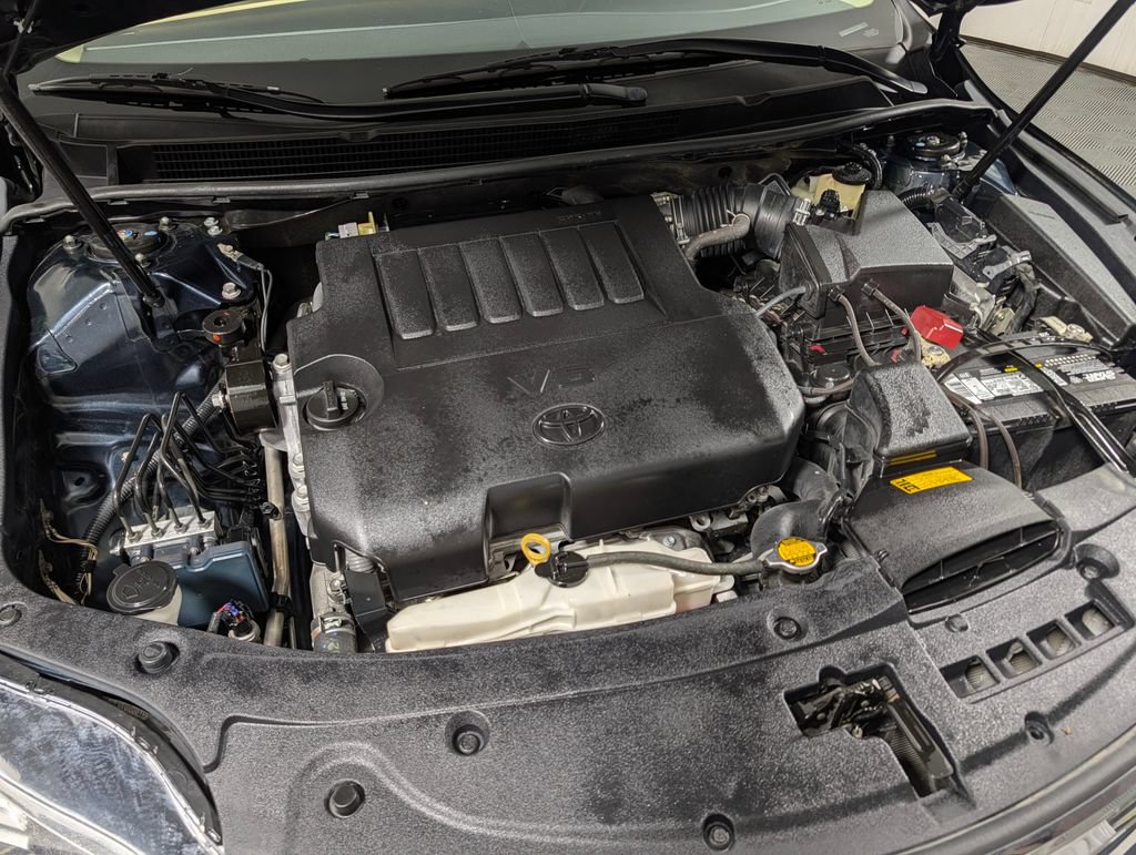 Used 2015 Toyota Avalon XLE Touring FWD image 5