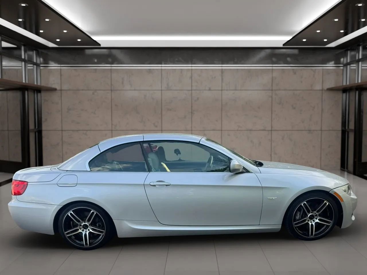Used 2012 BMW 335i Convertible RWD image 15