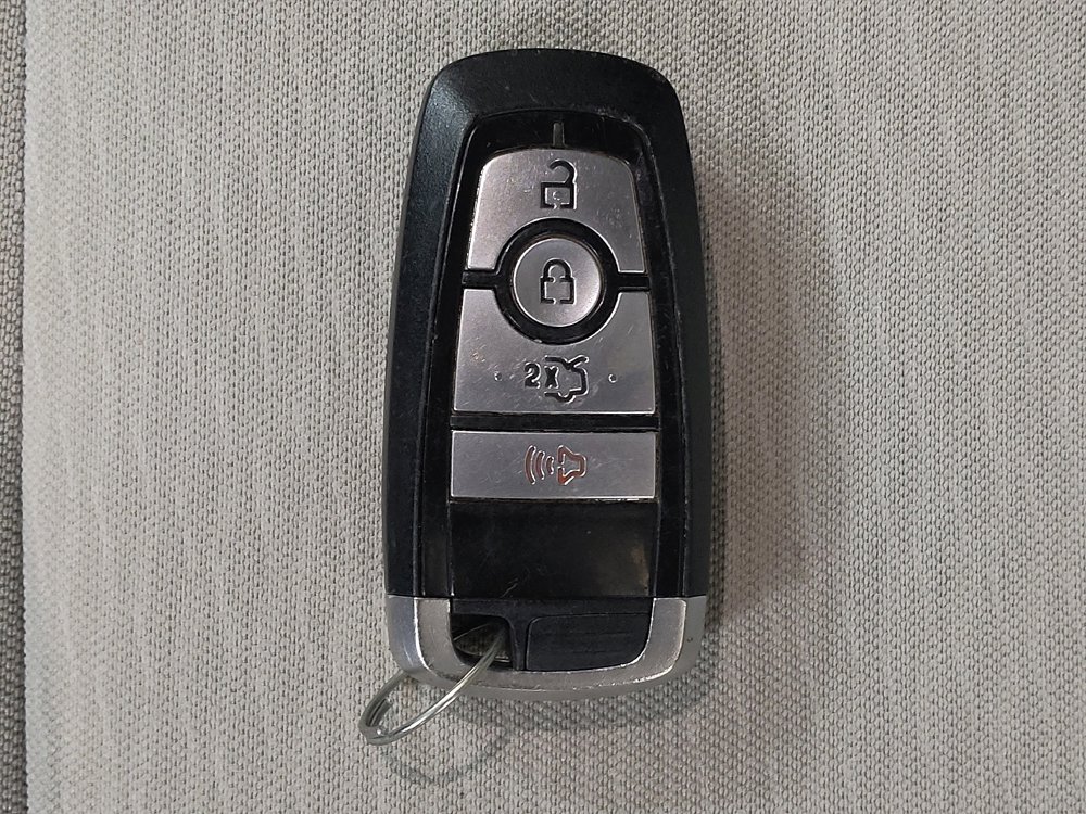 Used 2020 Ford Fusion SE w/ Equipment Group 151A image 32