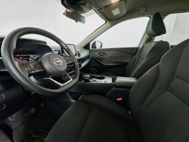 Used 2023 Nissan Rogue S FWD image 19