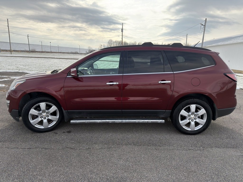 Used 2017 Chevrolet Traverse LT w/ Style and Technology Package image 9