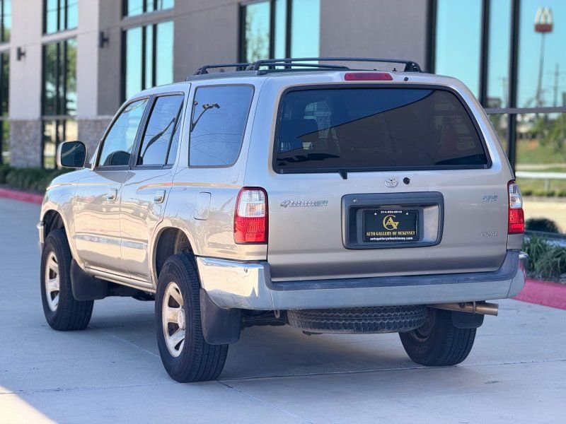 Used 2001 Toyota 4Runner SR5 image 4