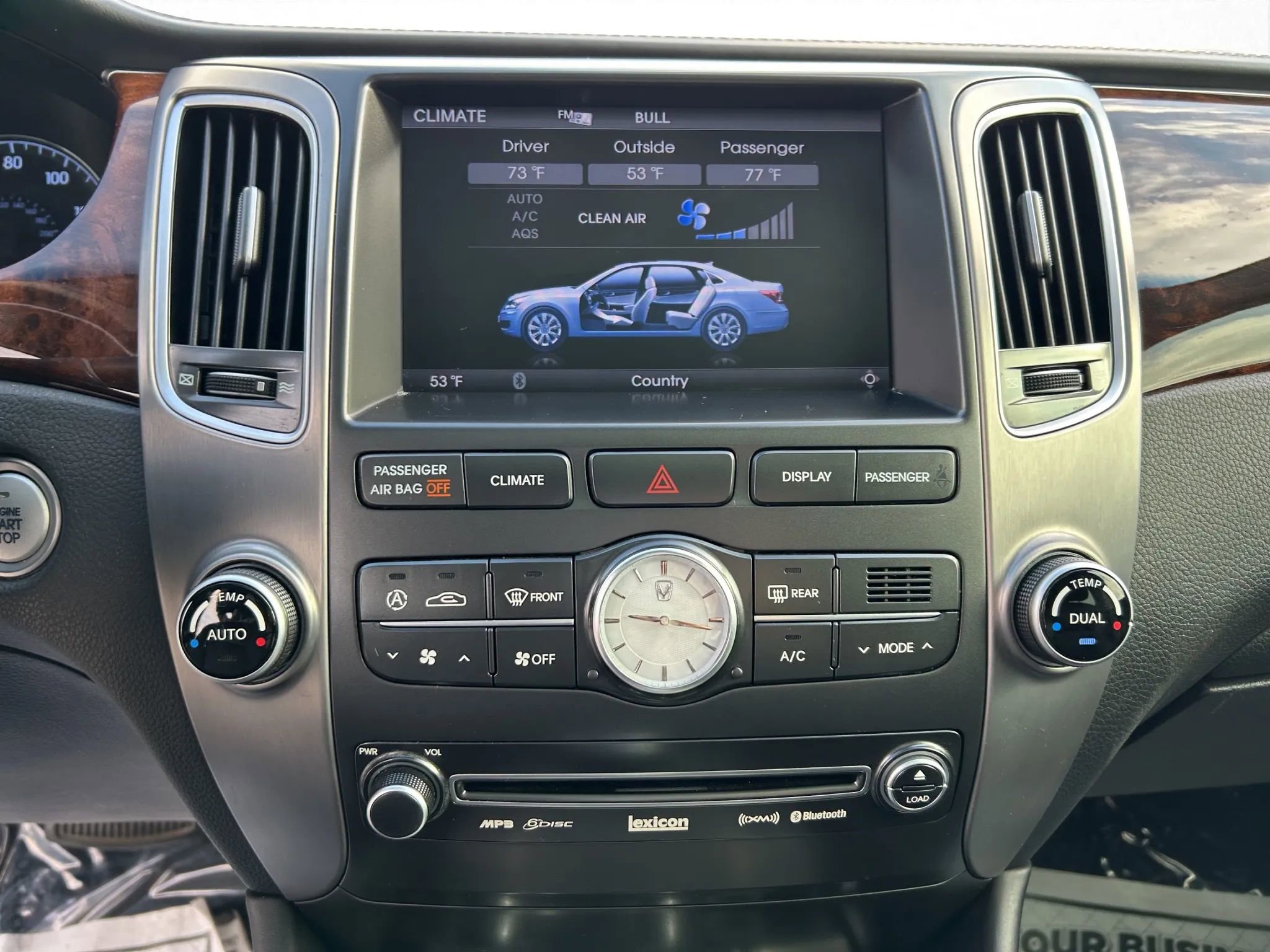 Used 2012 Hyundai Equus Signature image 17