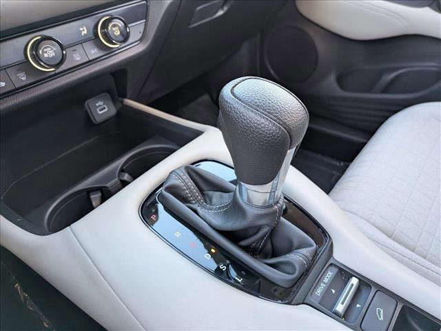 Used 2025 Honda HR-V LX image 15