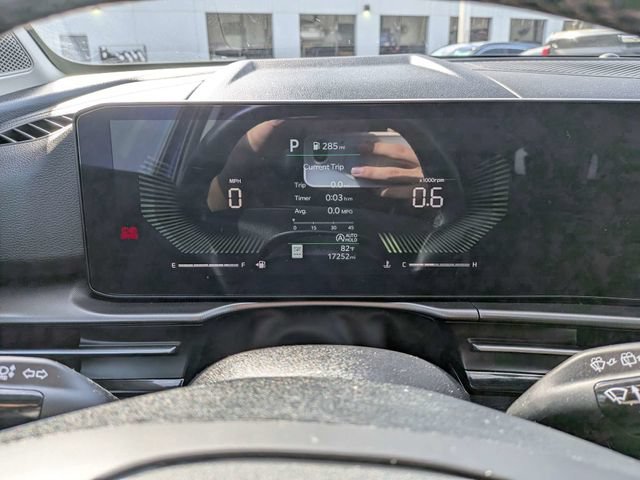 Used 2026 Kia Sportage EX w/ EX Panorama Roof Package FWD image 27