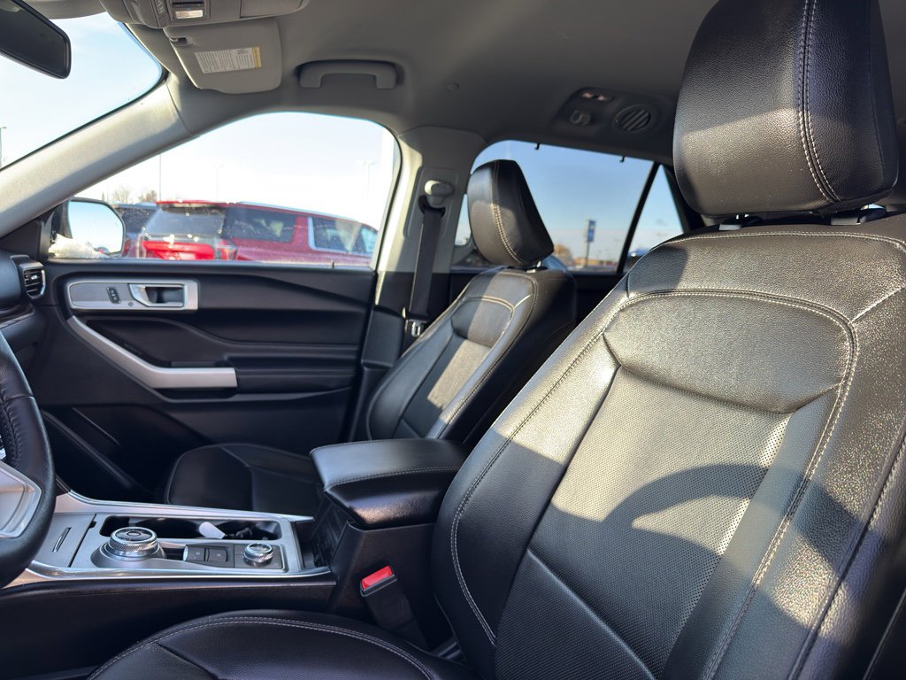 Used 2022 Ford Explorer Limited w/ Hybrid Equipment Group 310A image 26