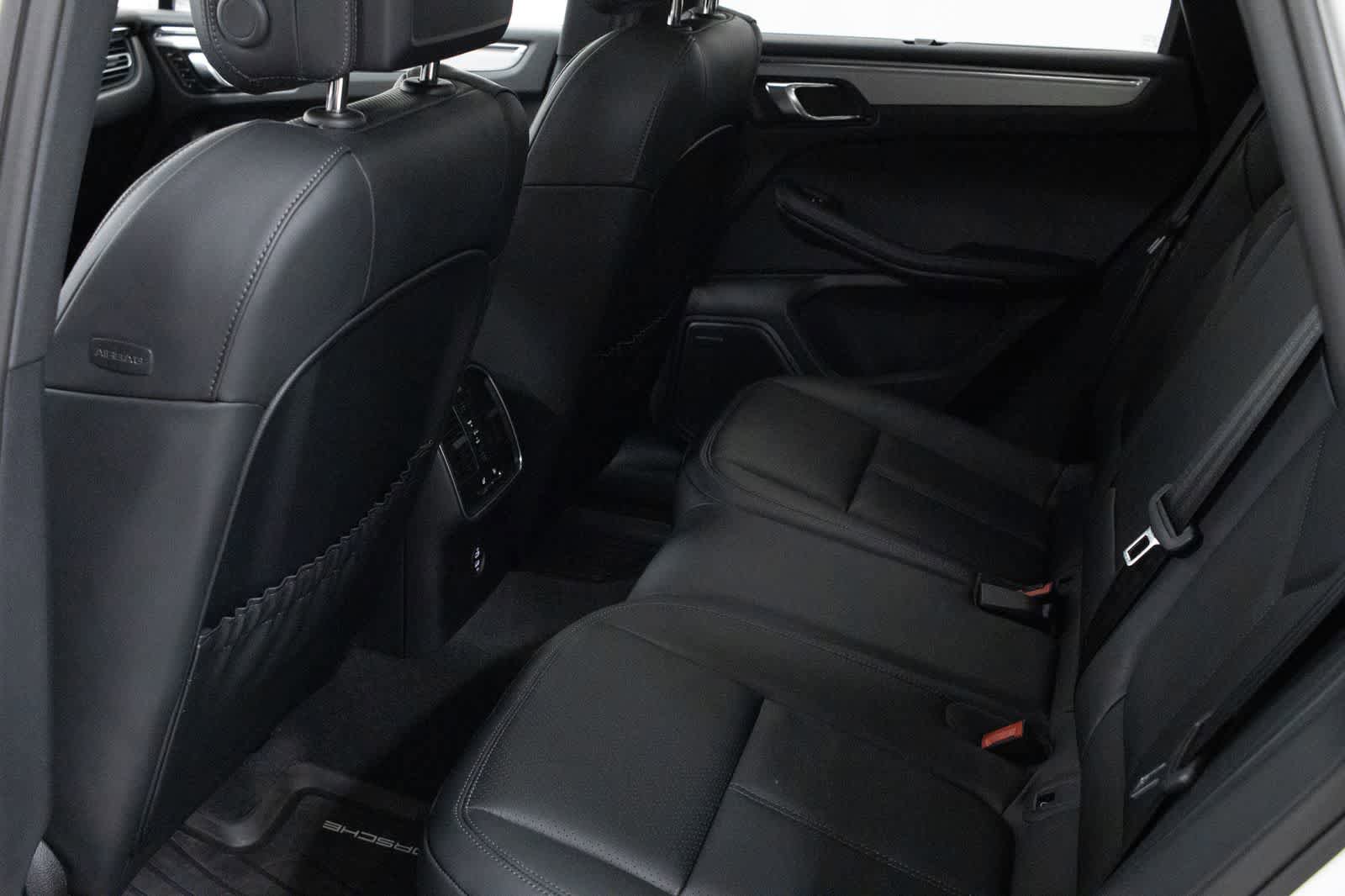 Certified 2026 Porsche Macan image 35