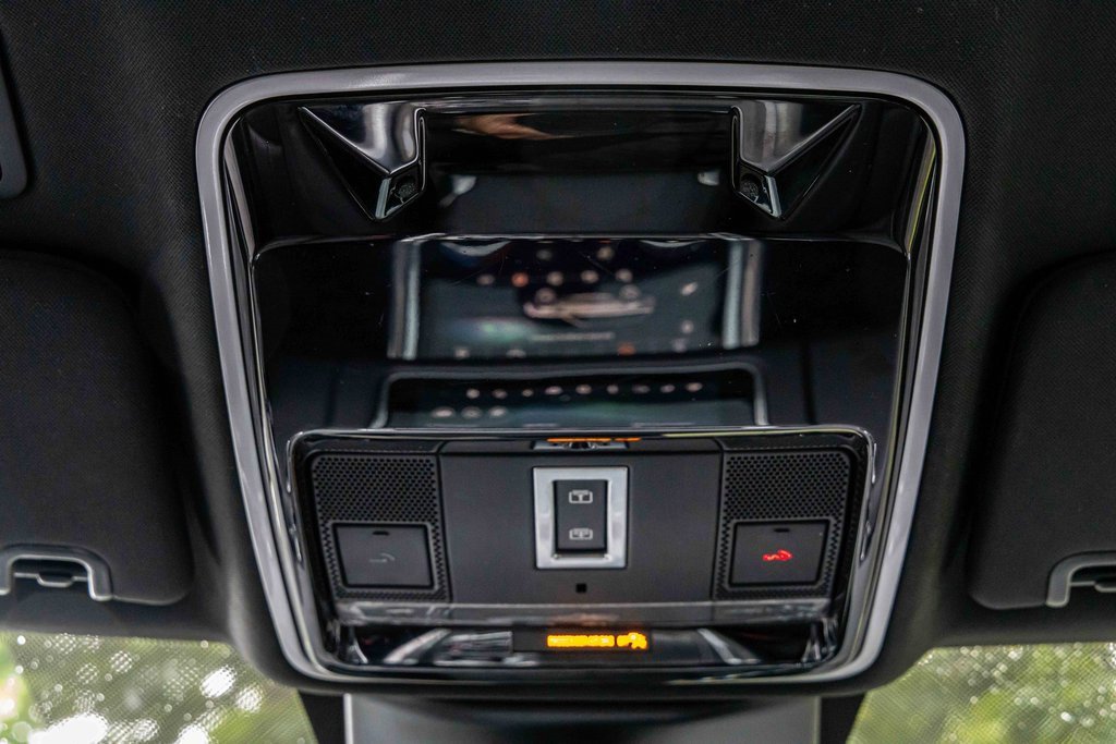 Used 2022 Land Rover Range Rover Sport SE image 17