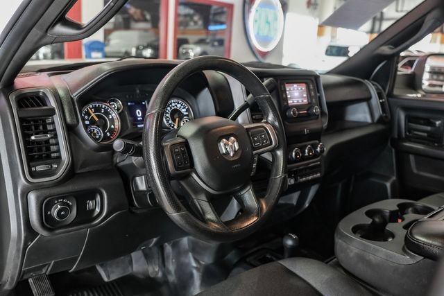 Used 2022 RAM 5500 Tradesman w/ Chrome Appearance Group AWD/4WD image 5