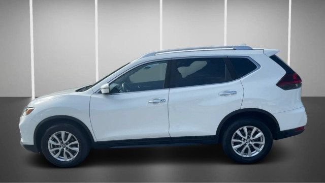 Used 2020 Nissan Rogue SV FWD image 11