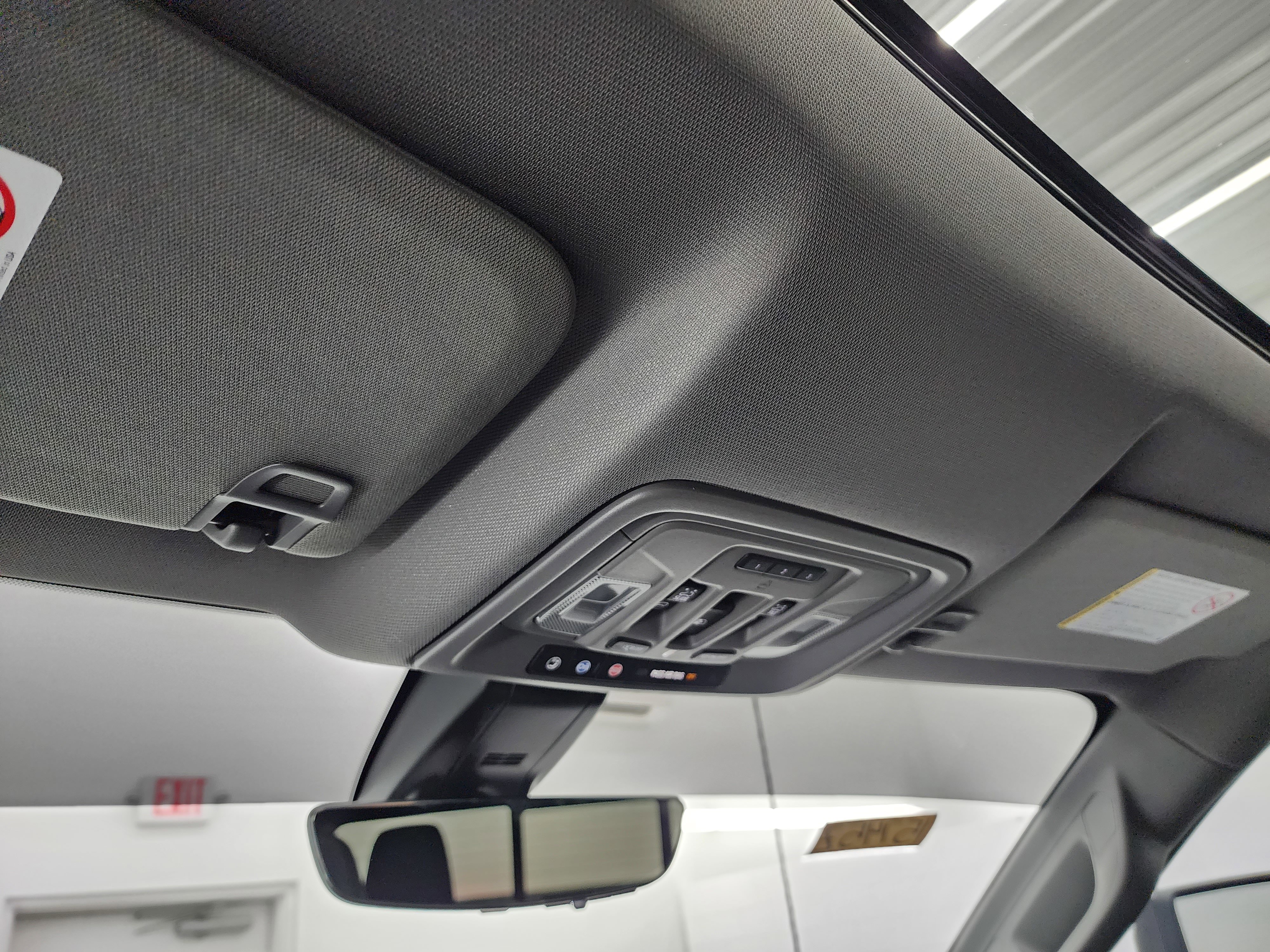 Used 2023 GMC Sierra 3500 Denali w/ Denali Ultimate Package image 11