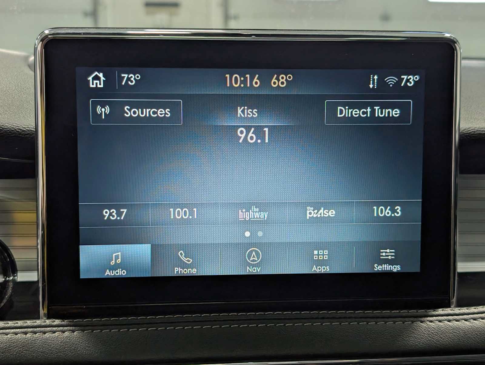 Used 2022 Lincoln Corsair AWD w/ Premium Package image 24