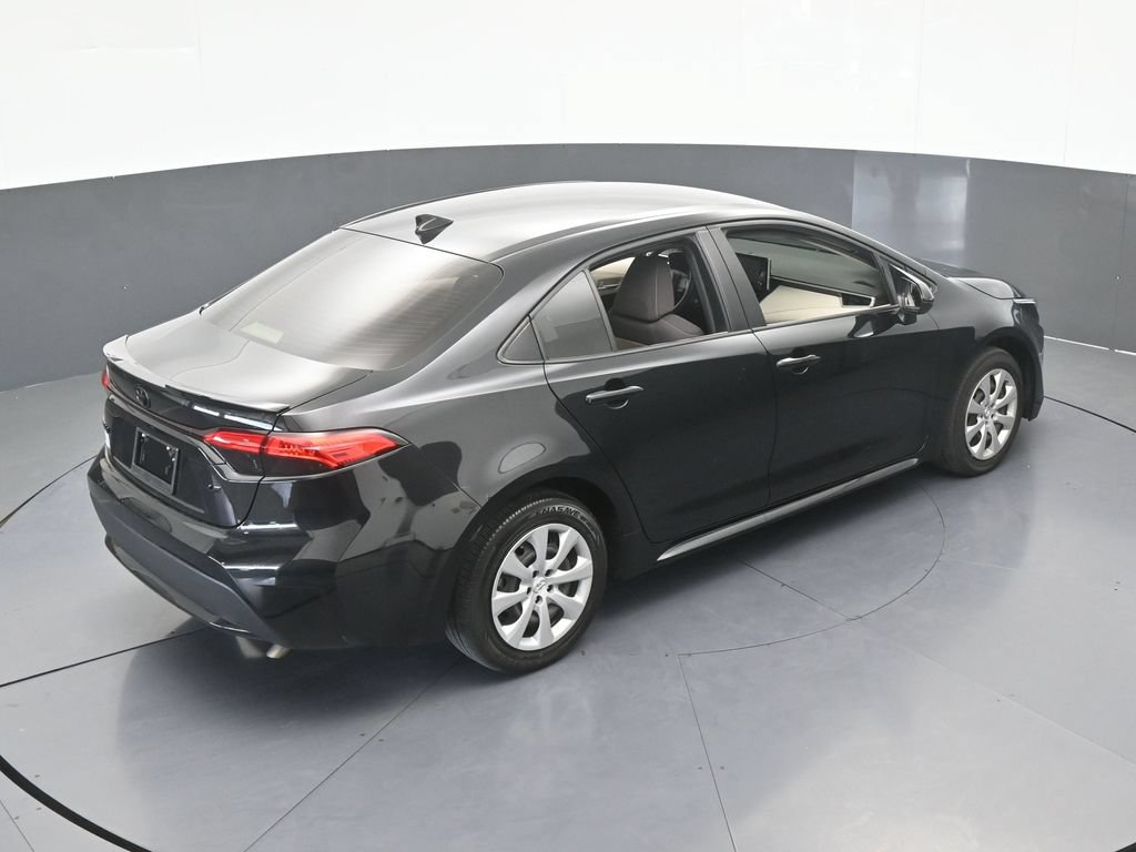 Used 2021 Toyota Corolla LE FWD image 43
