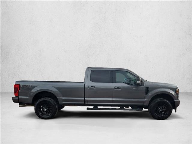 Used 2022 Ford F350 Lariat w/ Black Appearance Package image 4
