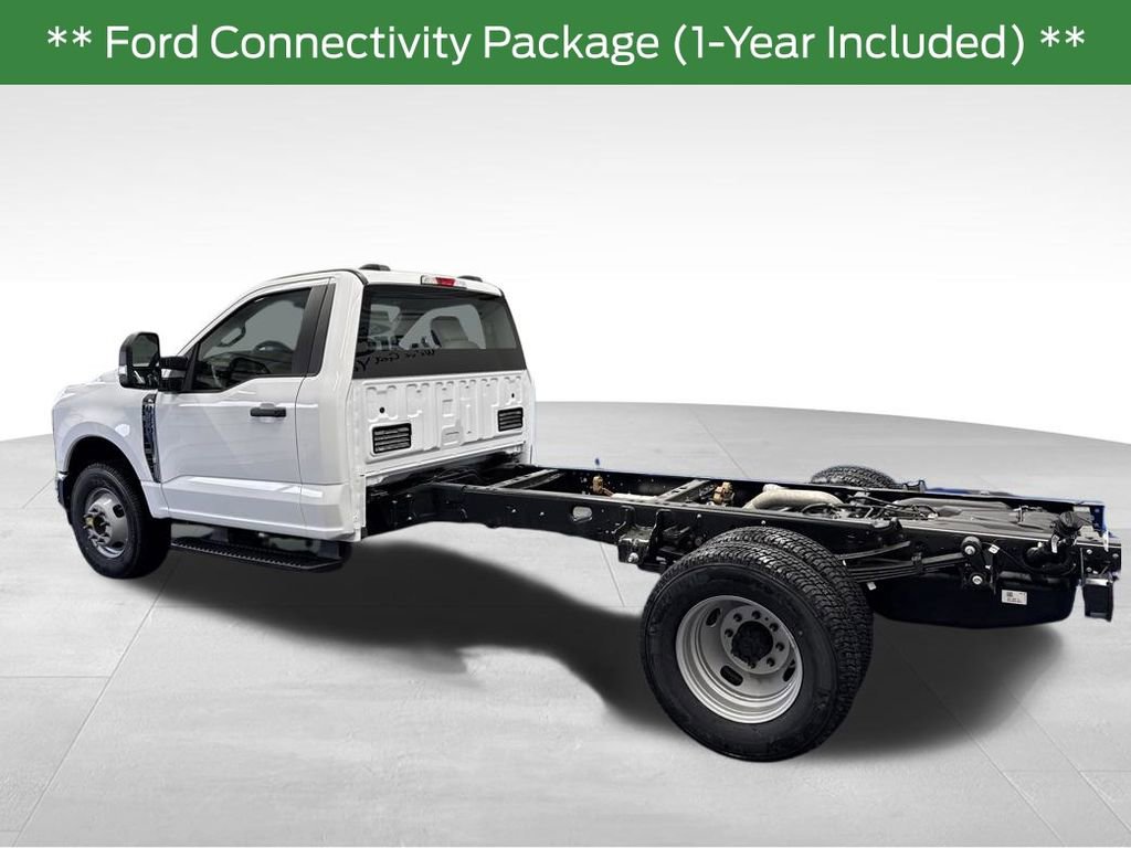 New 2026 Ford F350 XL w/ XL Chrome Package RWD image 3