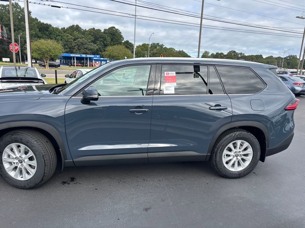 New 2026 Toyota Grand Highlander XLE image 2