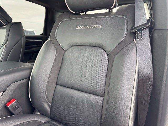 New 2026 RAM 1500 Laramie w/ Sport Appearance Package AWD/4WD image 29