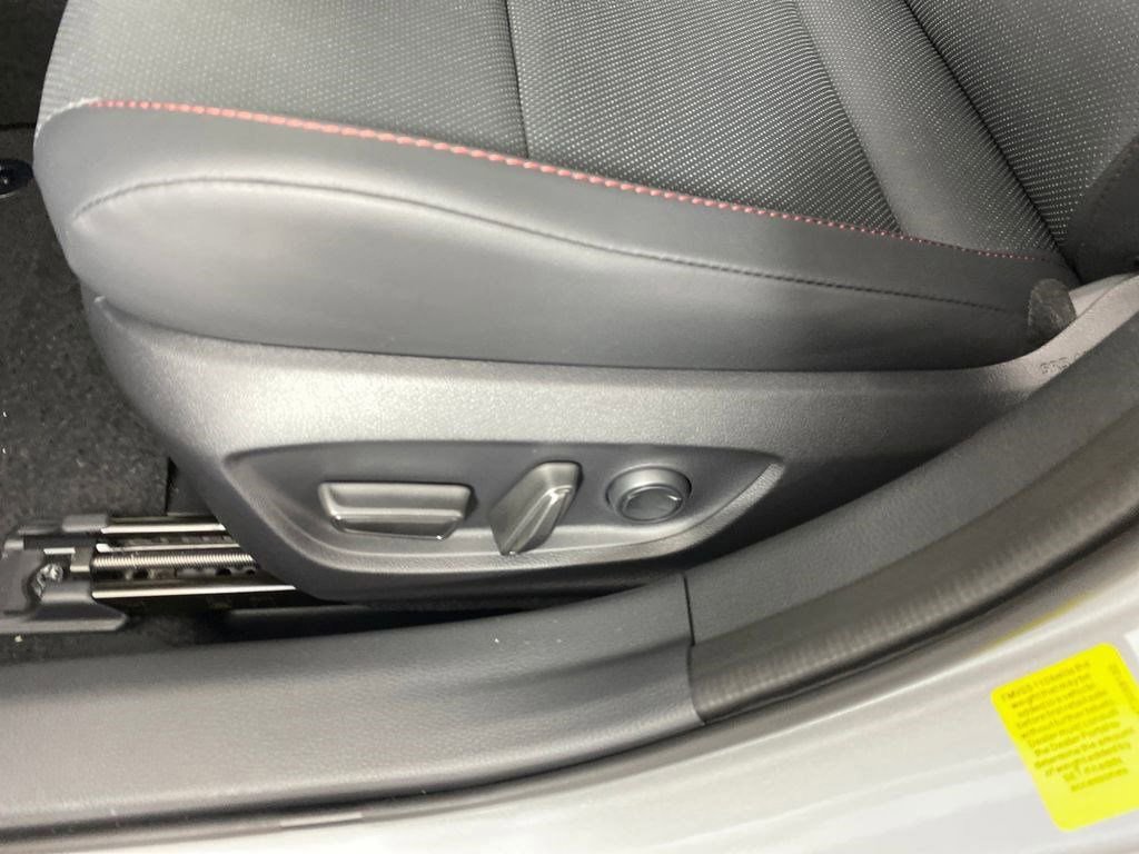 New 2026 Toyota Prius Plug-In Hybrid image 8