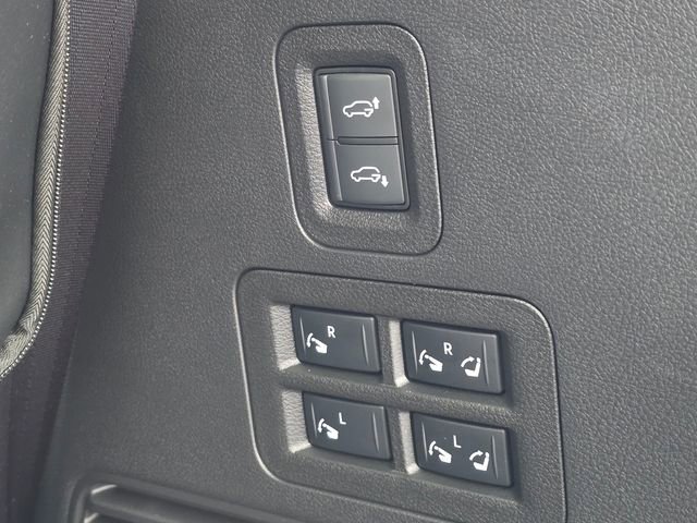 New 2026 Nissan Armada PRO-4X w/ Captain's Chari Seat Package AWD/4WD image 16