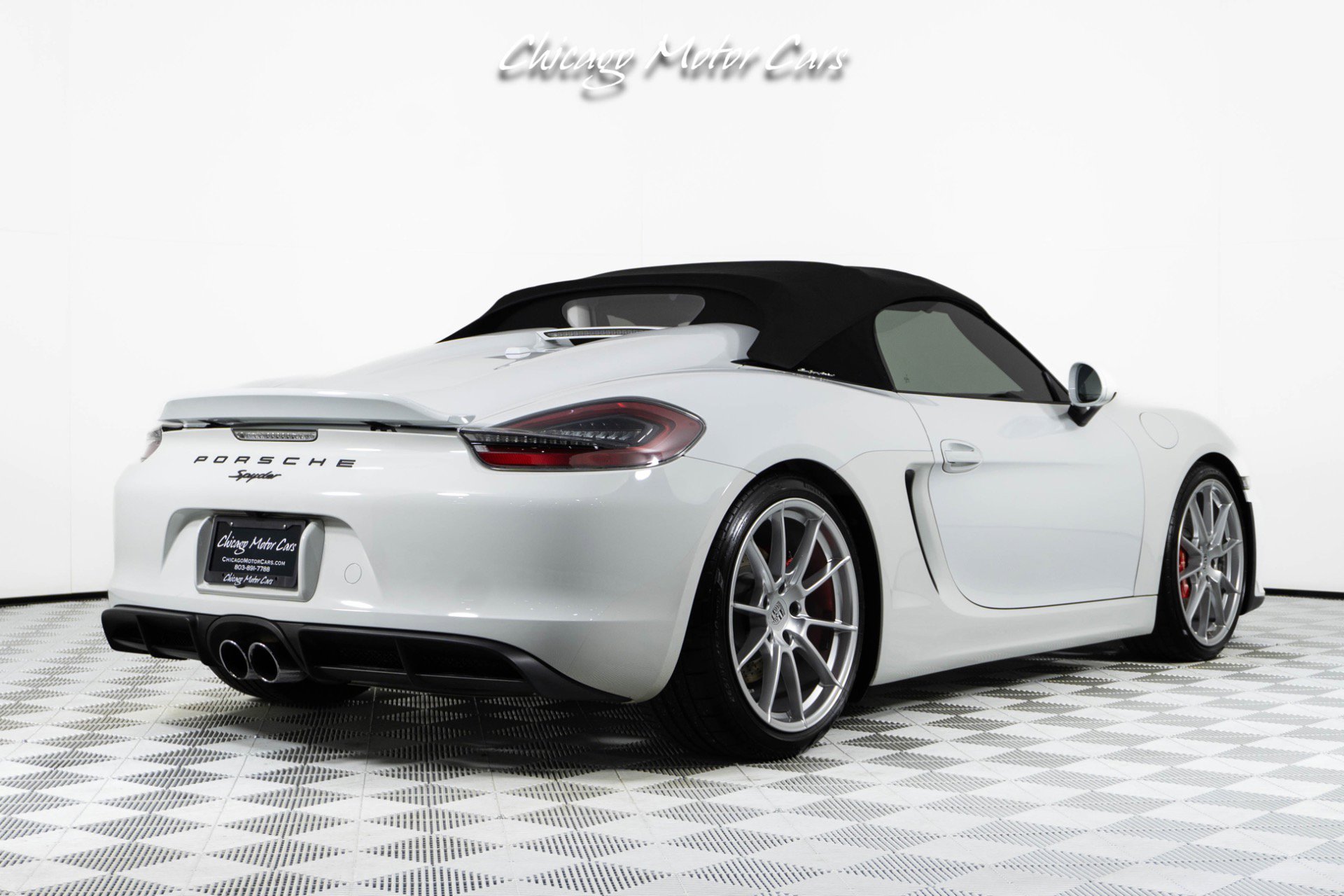 Used 2016 Porsche Boxster Spyder image 55