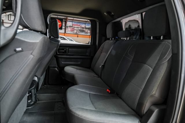 Used 2024 RAM 3500 Tradesman w/ Chrome Appearance Group AWD/4WD image 39