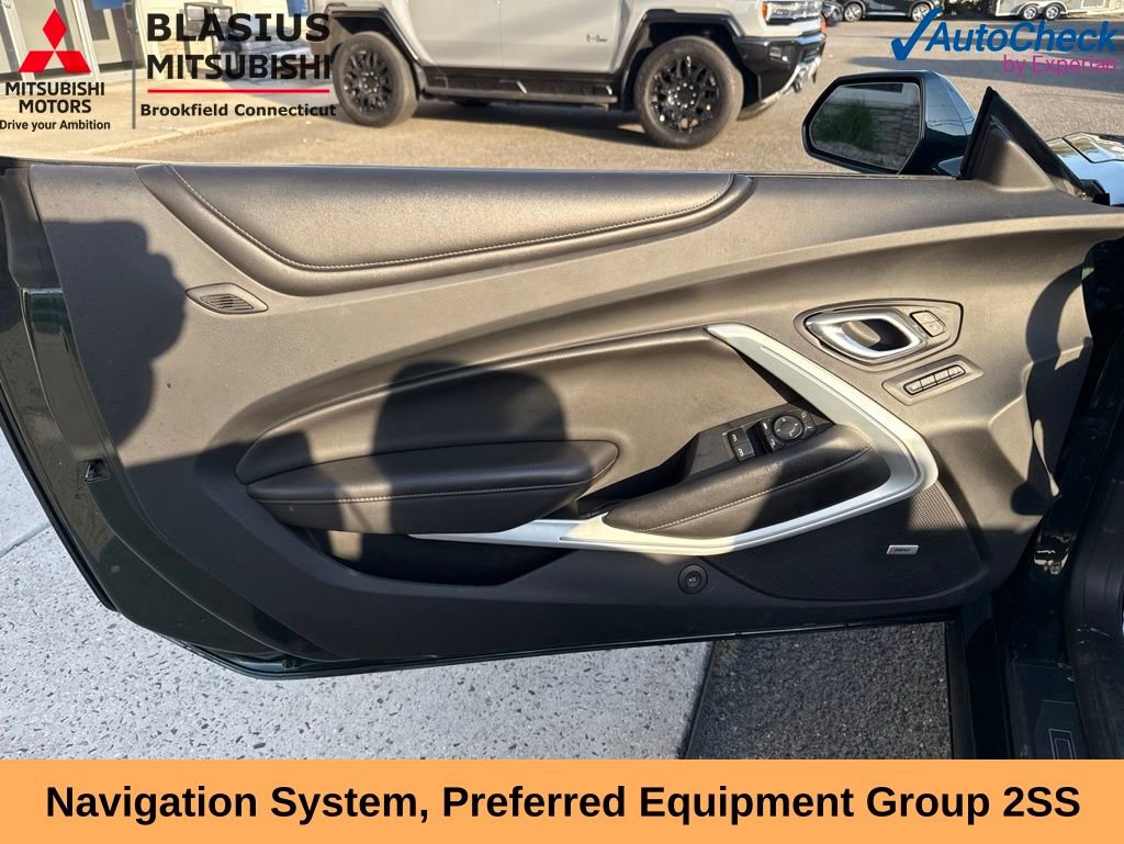 Used 2020 Chevrolet Camaro SS RWD image 9