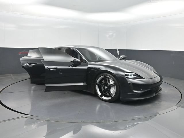 Used 2020 Porsche Taycan 4S AWD/4WD image 39
