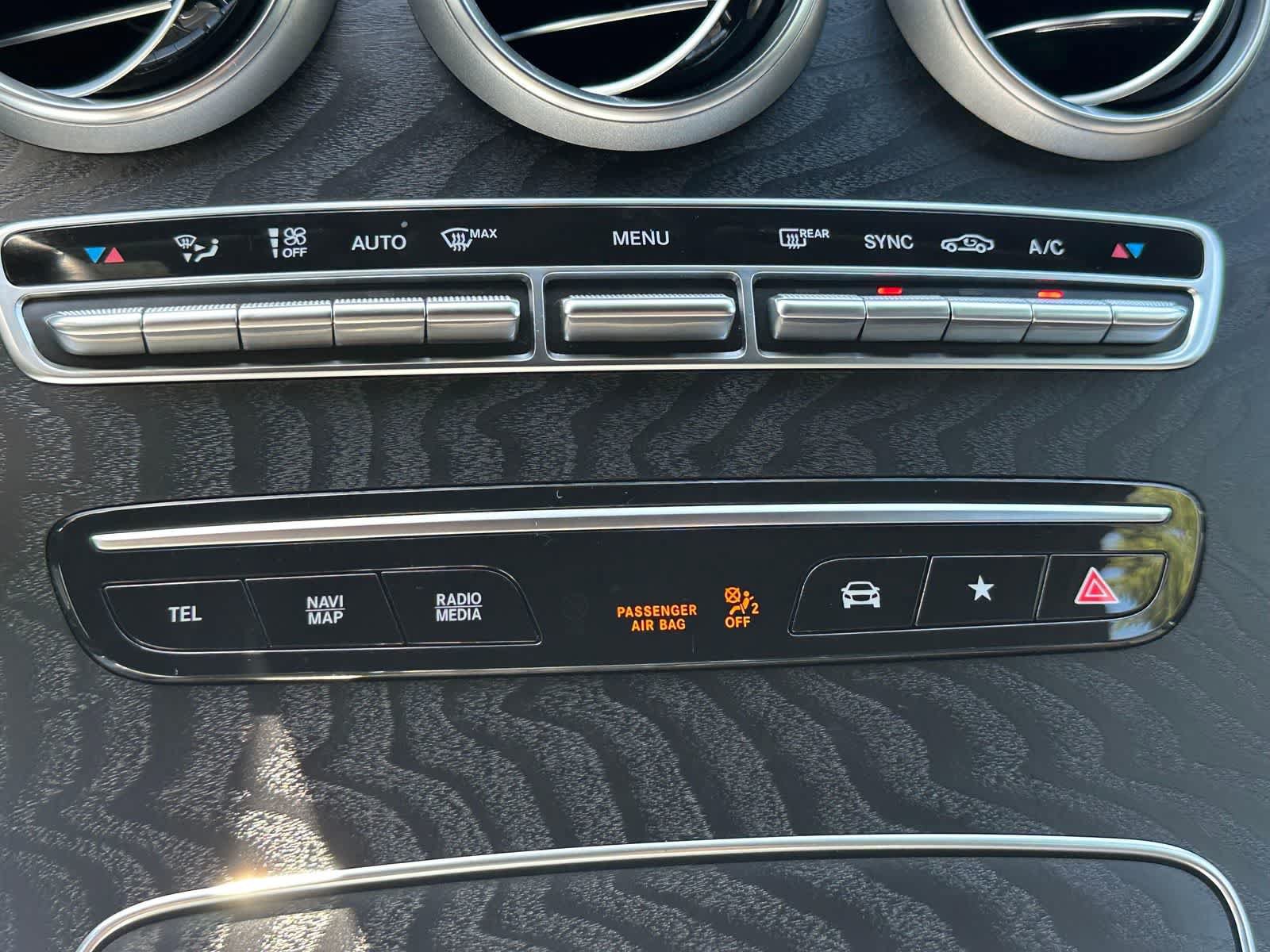 Used 2021 Mercedes-Benz GLC 300 4MATIC image 23