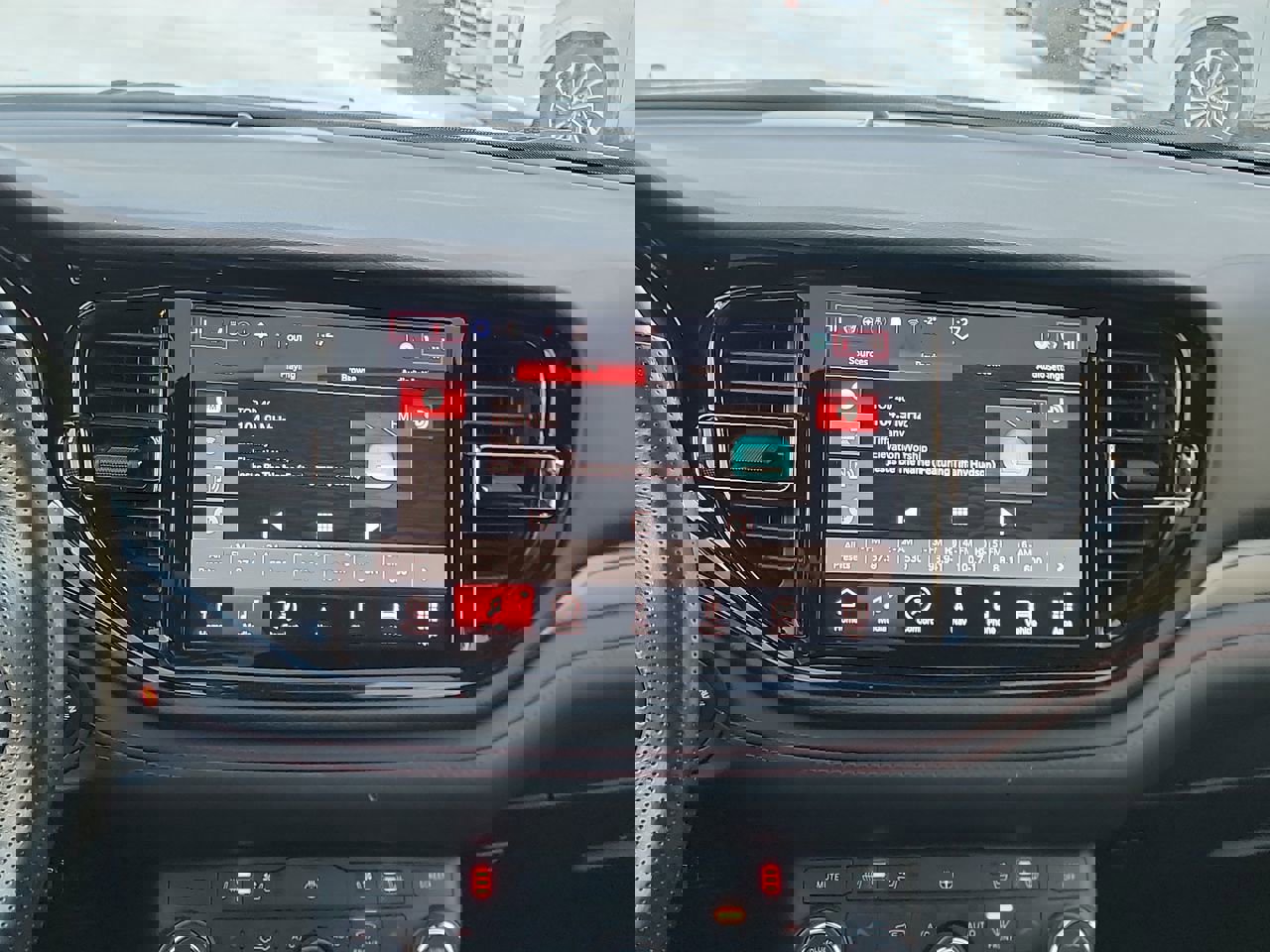 Used 2024 Dodge Durango GT image 16