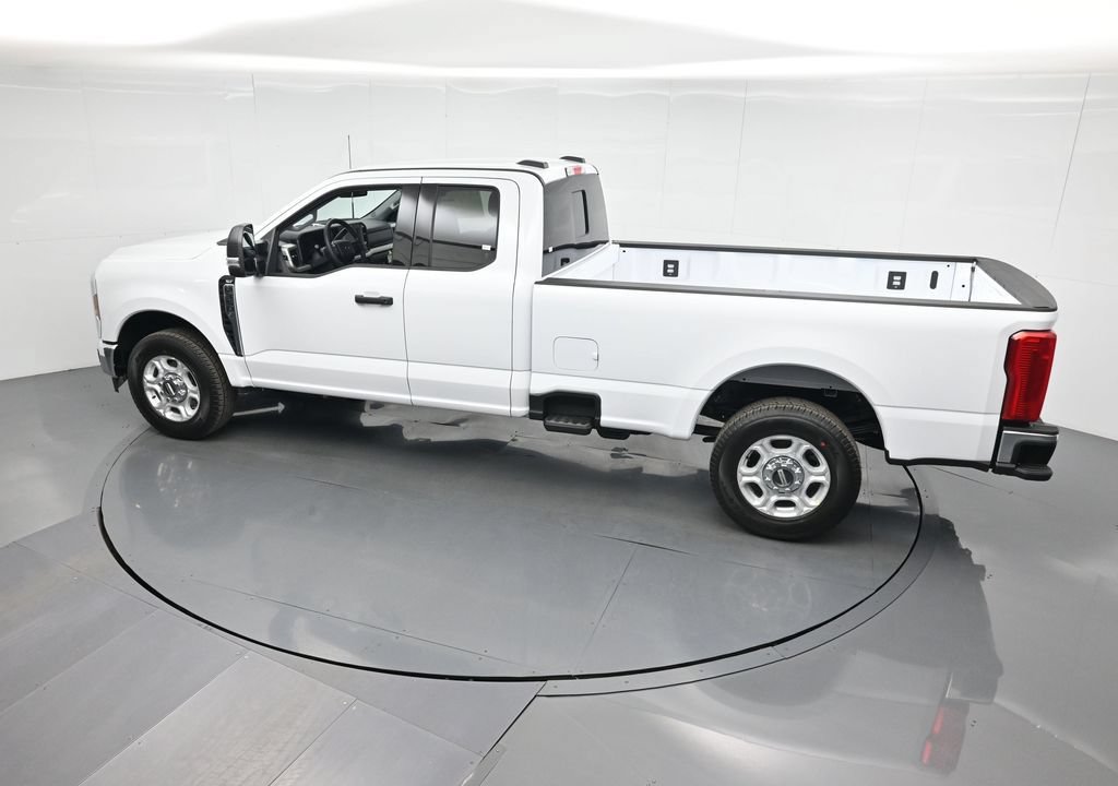 New 2026 Ford F350 XLT RWD image 39
