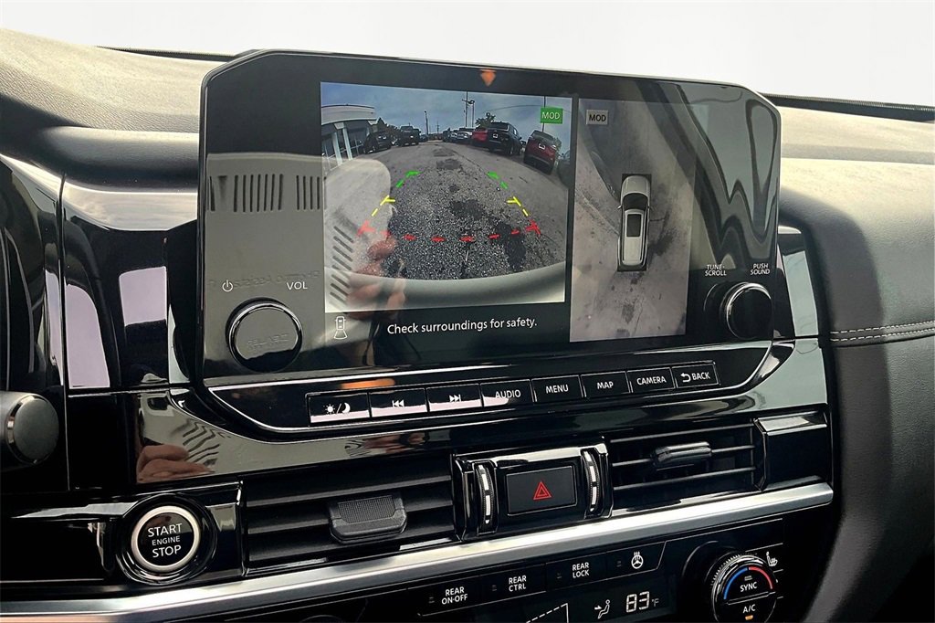 Used 2024 Nissan Pathfinder Platinum w/ Cargo Package image 21