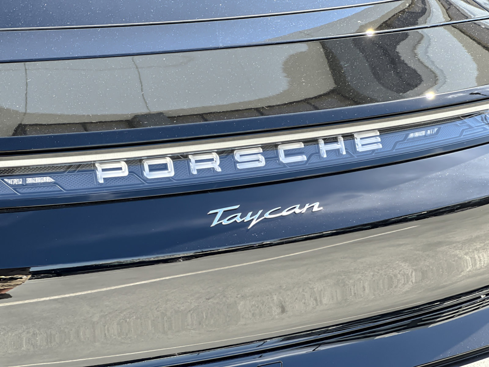 New 2026 Porsche Taycan RWD image 27