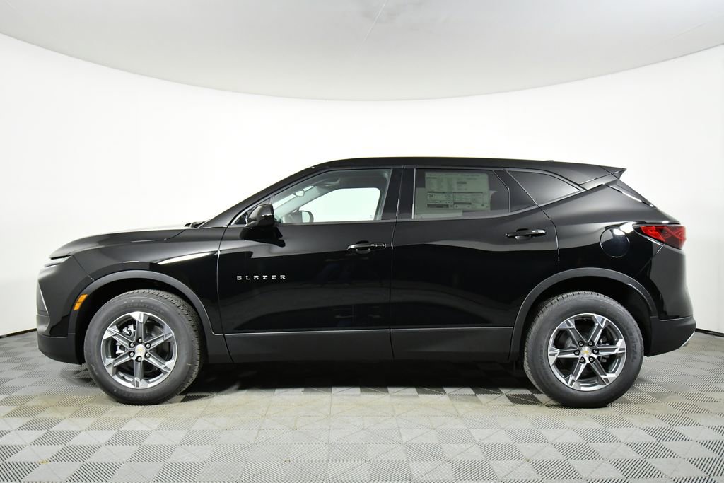 New 2026 Chevrolet Blazer LT w/ LPO, Floor Liner Package AWD/4WD image 16