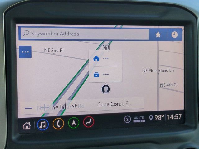 Used 2020 Chevrolet Silverado 2500 LTZ w/ LTZ Premium Package image 17