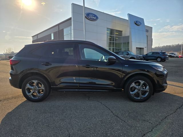 Used 2023 Ford Escape ST-Line image 25