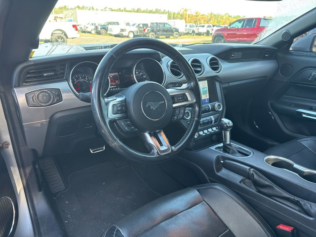 Used 2020 Ford Mustang Premium image 10