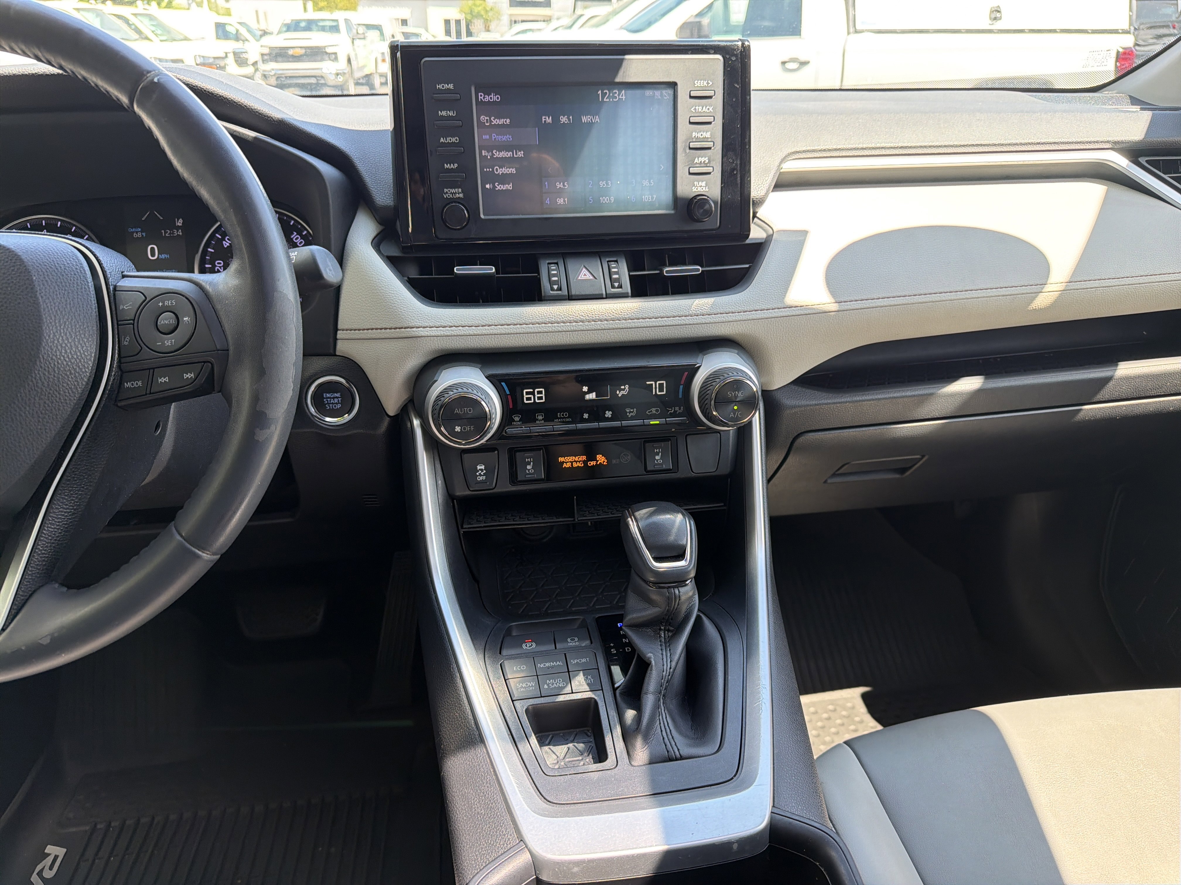 Used 2019 Toyota RAV4 XLE Premium w/ Cold Weather Package image 29
