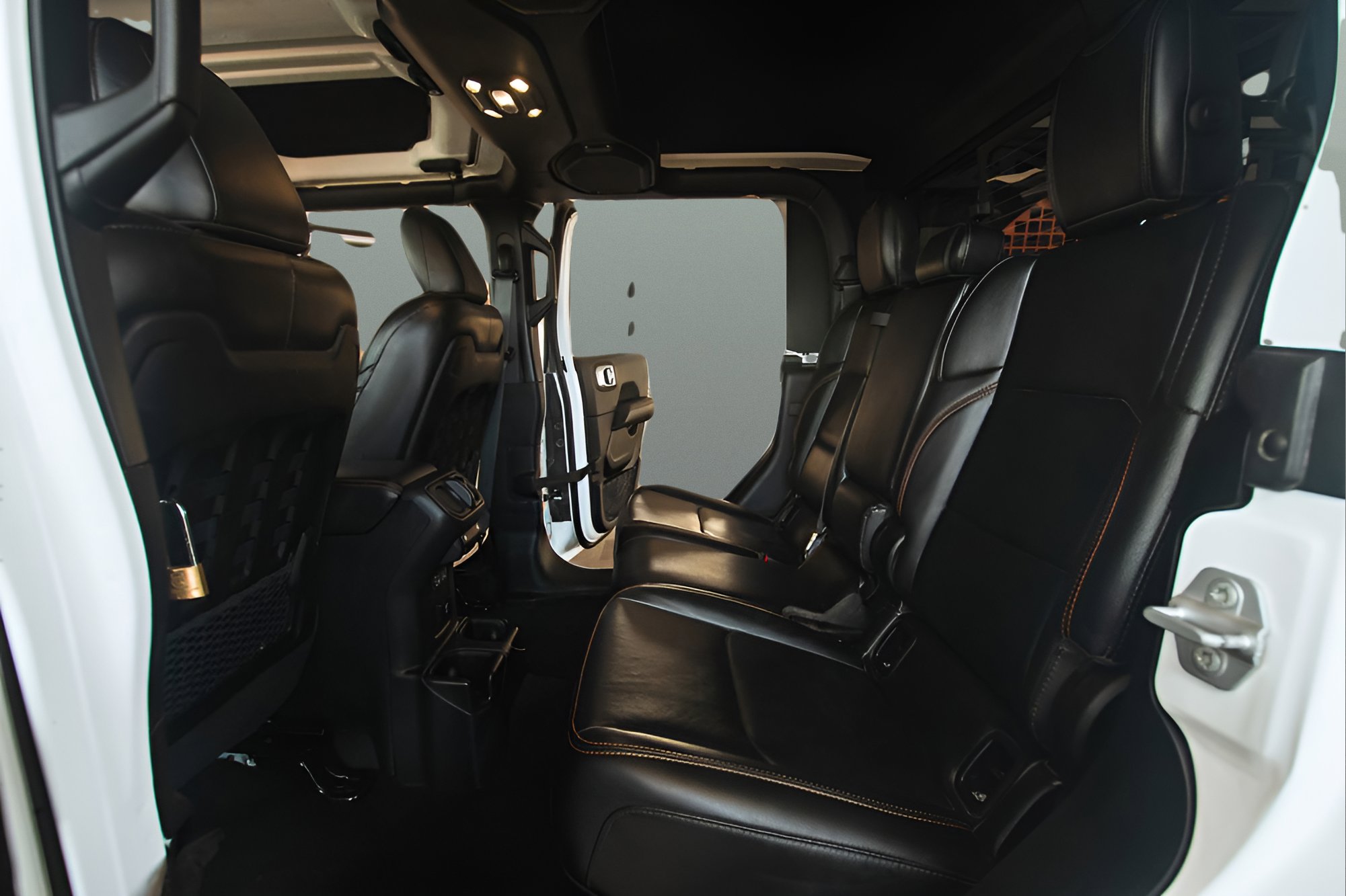 Used 2023 Jeep Gladiator Mojave w/ Cold Weather Group AWD/4WD image 34