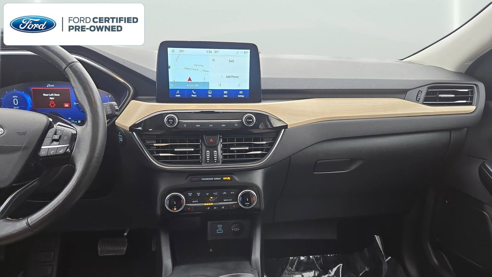 Certified 2022 Ford Escape Titanium w/ Titanium Premium Package FWD image 18