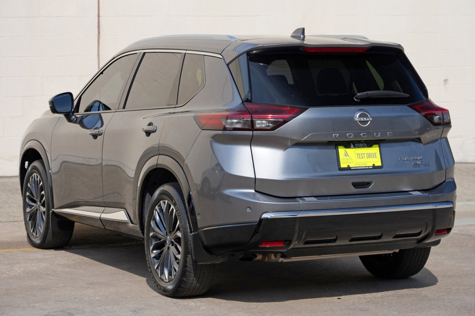 Used 2024 Nissan Rogue Platinum w/ Platinum Premium Package AWD/4WD image 47