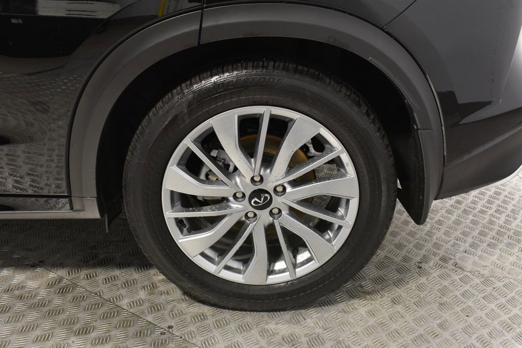 Certified 2025 INFINITI QX50 Luxe image 36