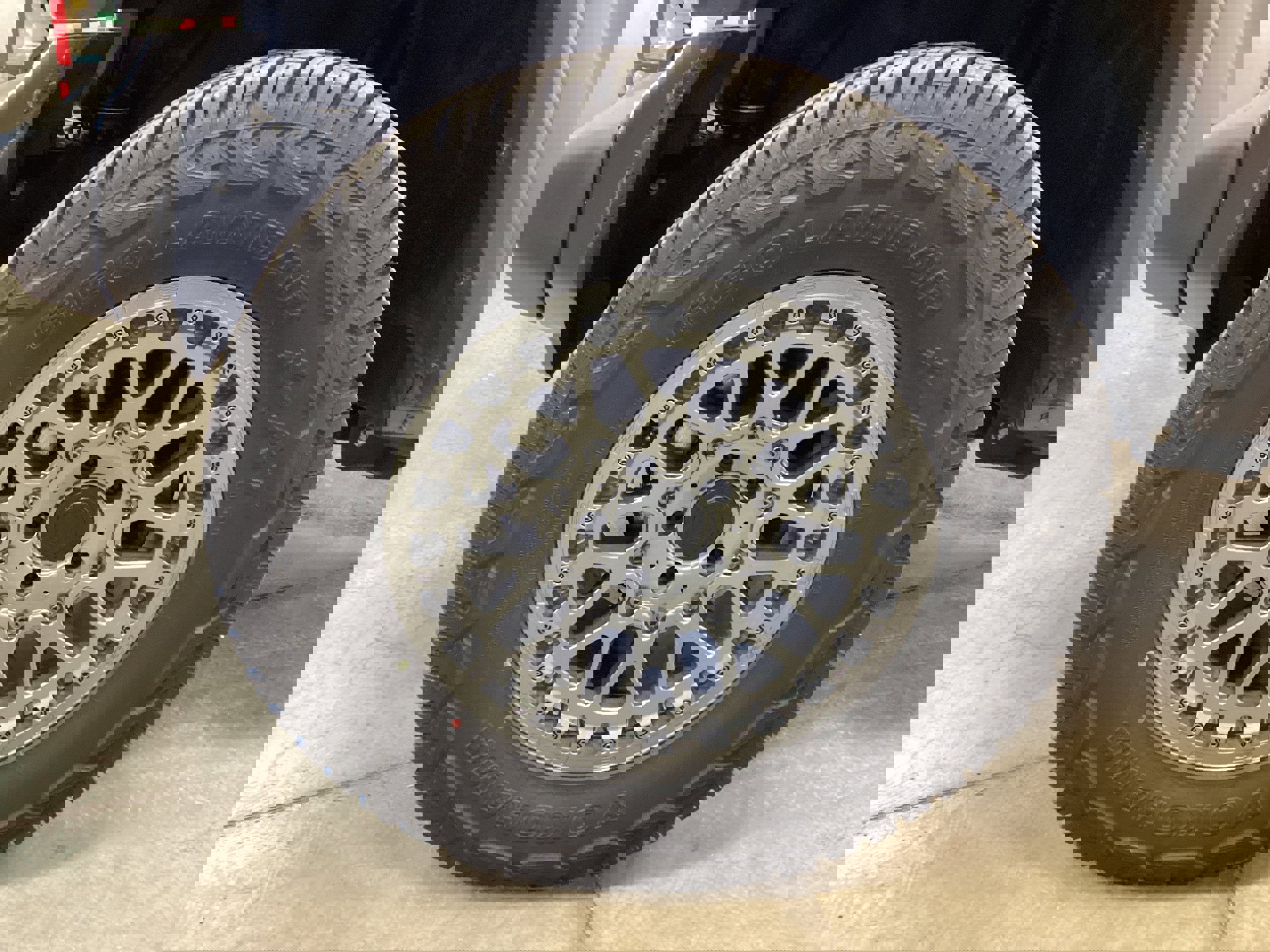 Used 2018 Jeep Wrangler Sport image 9