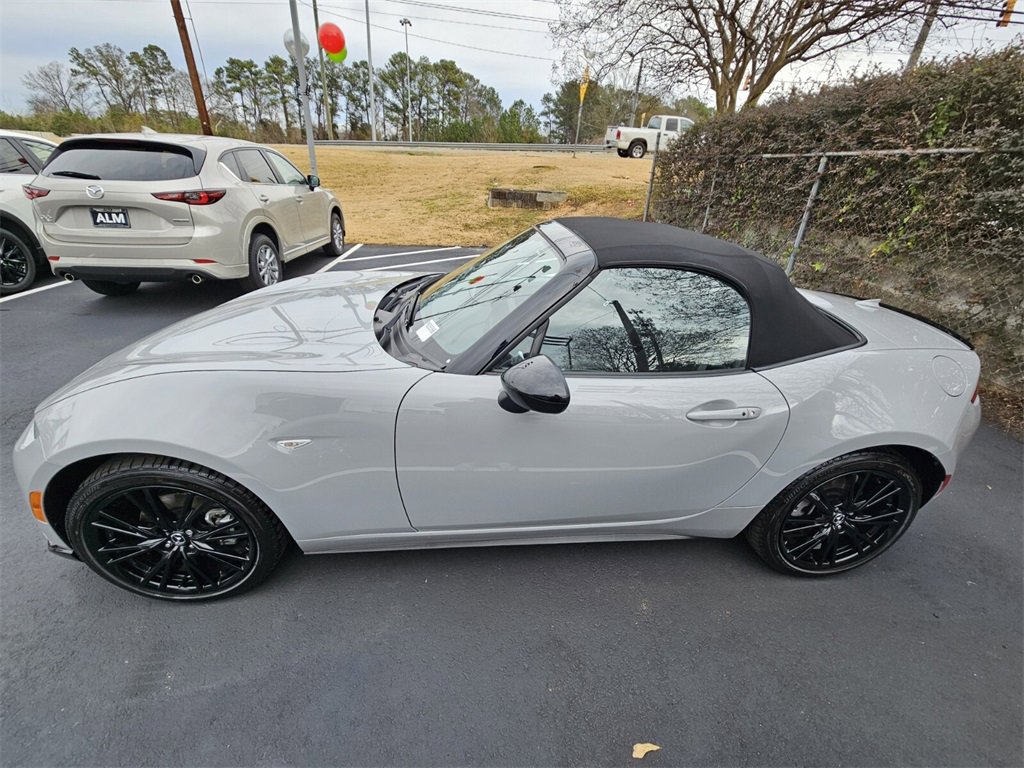 New 2025 MAZDA MX-5 Miata Club image 4