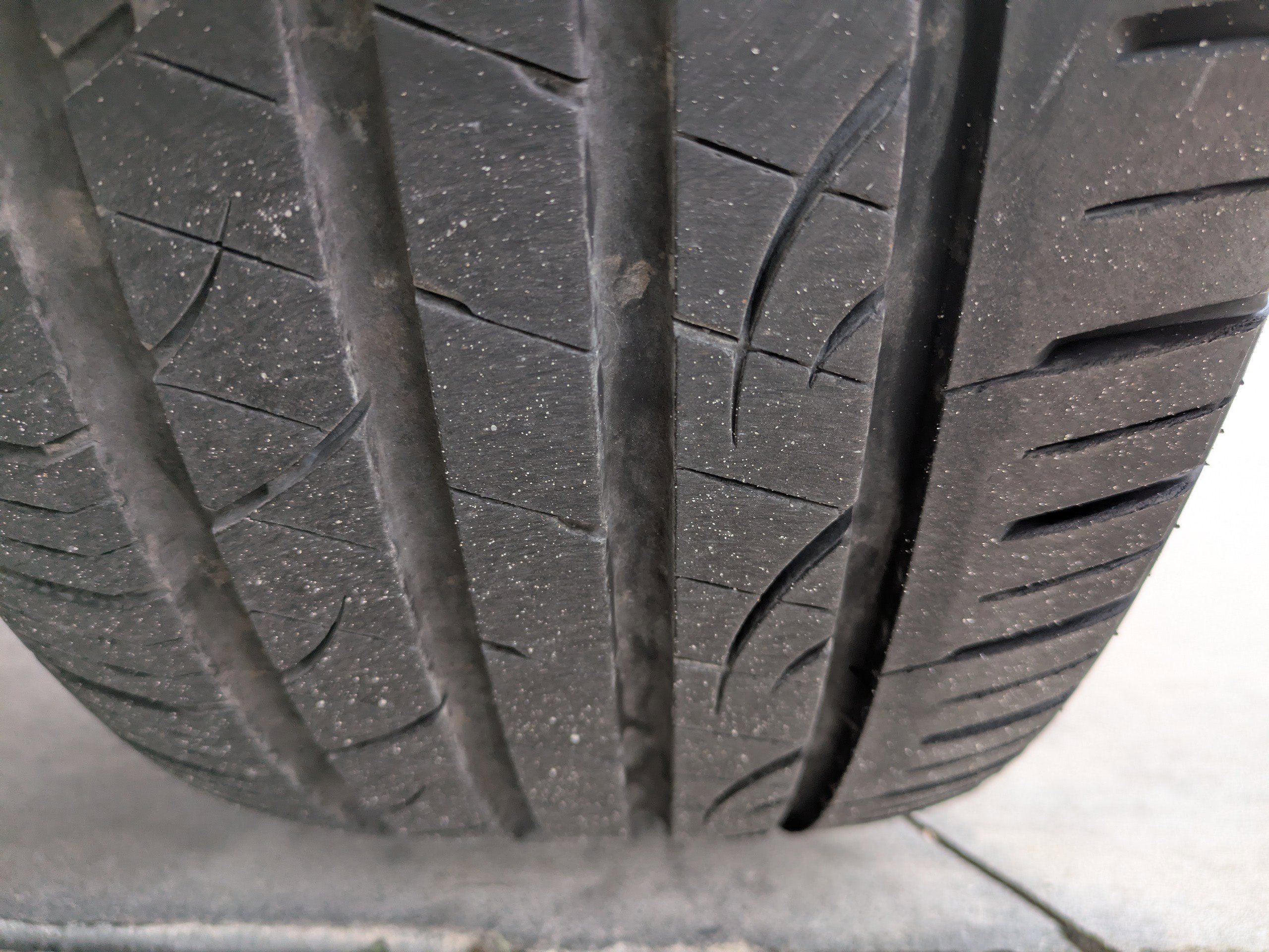 Used 2021 Volvo XC40 T5 Momentum w/ Premium Package image 10