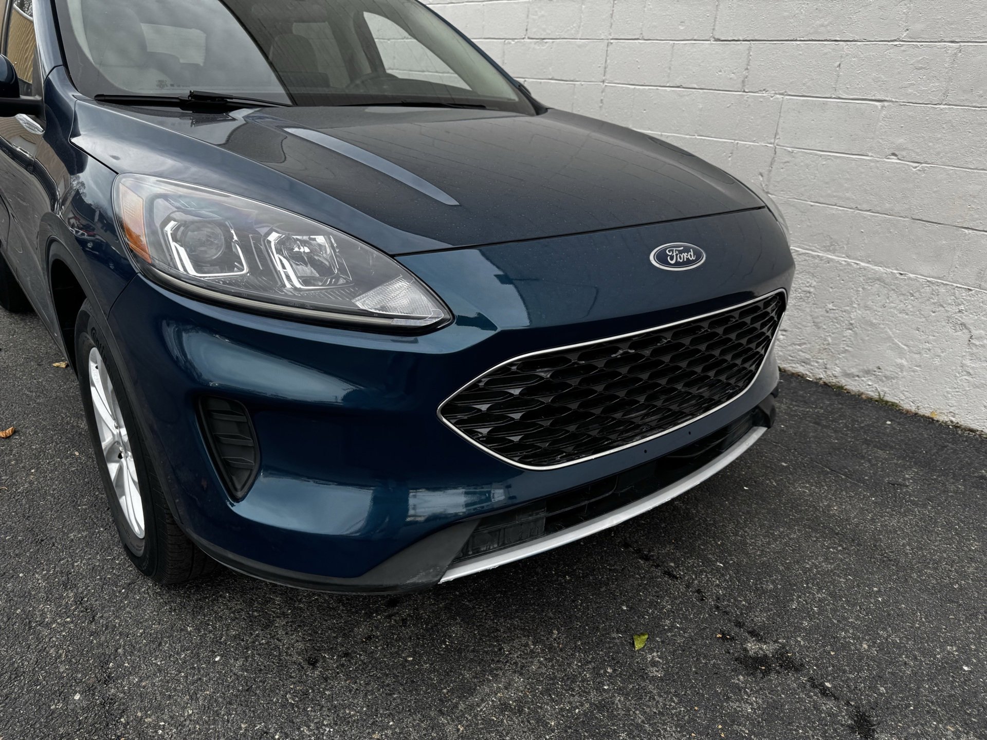 Used 2020 Ford Escape SE image 8