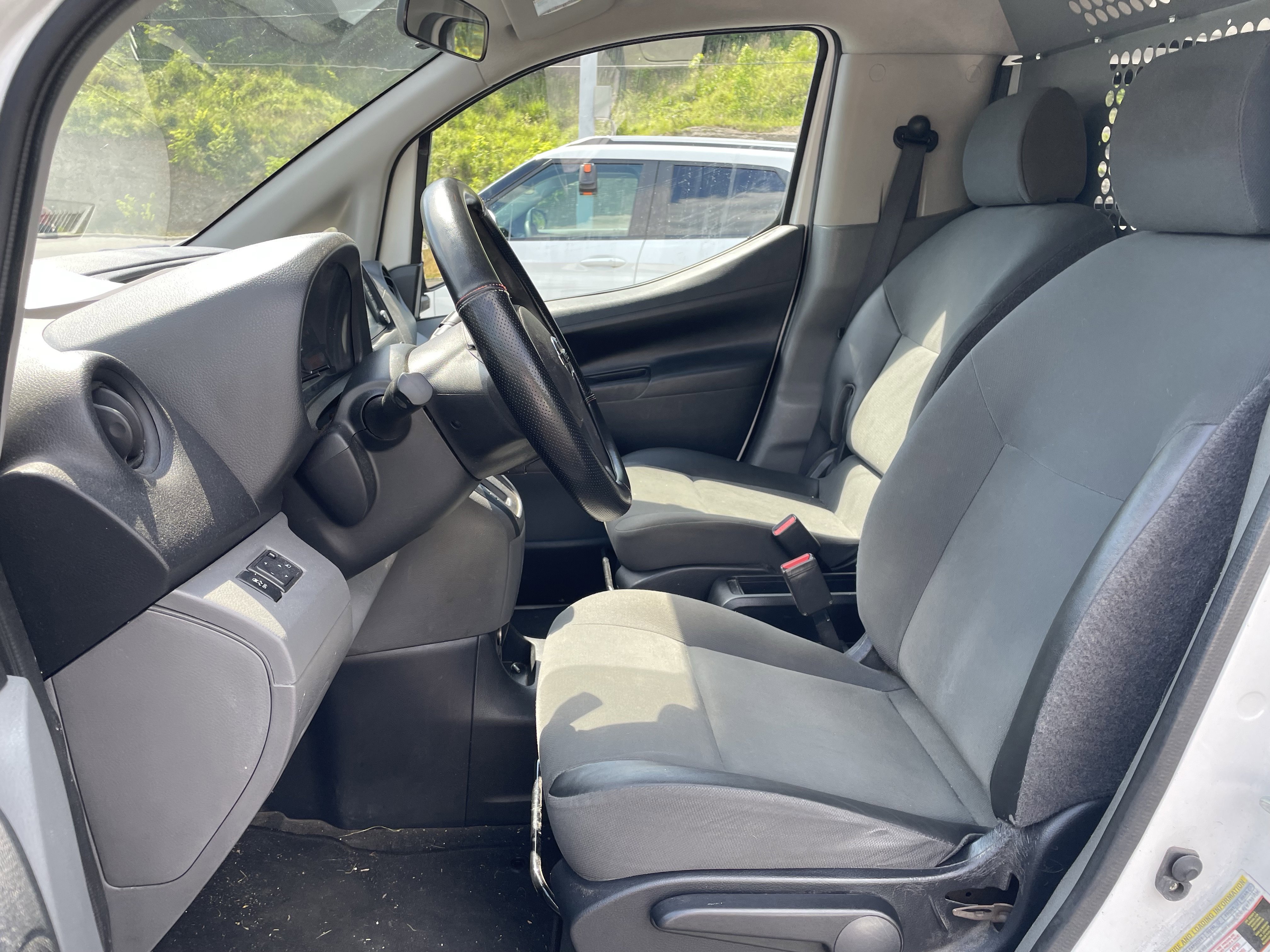 Used 2016 Nissan NV200 SV w/ Technology Package FWD image 9