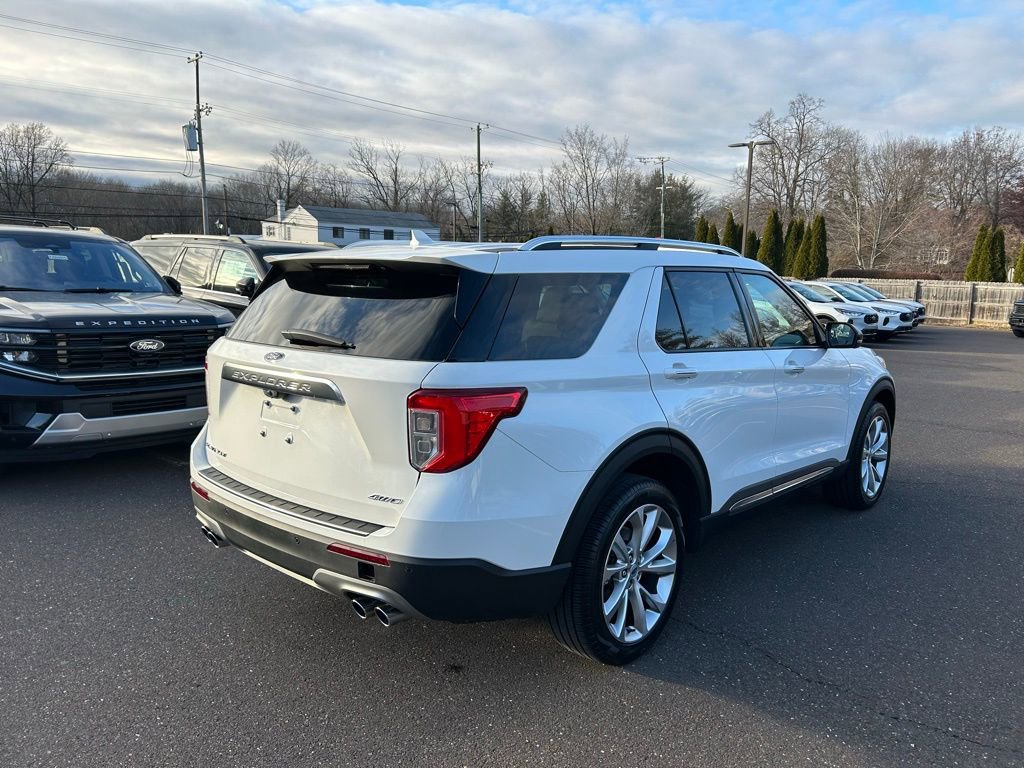 Certified 2022 Ford Explorer Platinum w/ Equipment Group 601A image 6