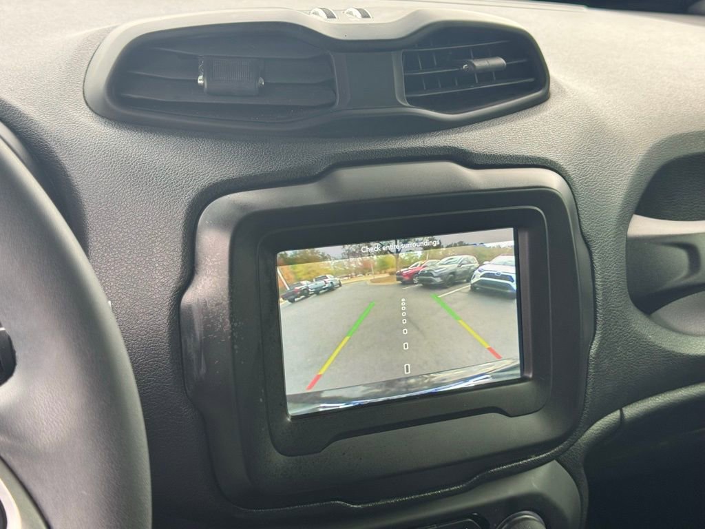 Used 2019 Jeep Renegade Latitude image 29