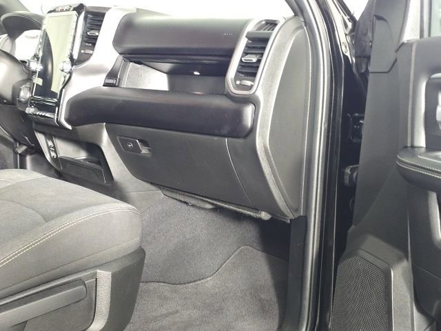 Used 2024 RAM 2500 Big Horn w/ Safety Group image 29